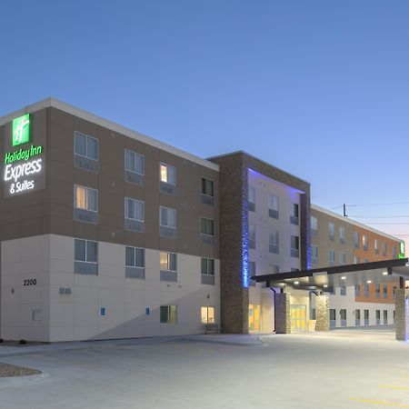 Holiday Inn Express & Suites Lincoln I - 80 By Ihg Zewnętrze zdjęcie