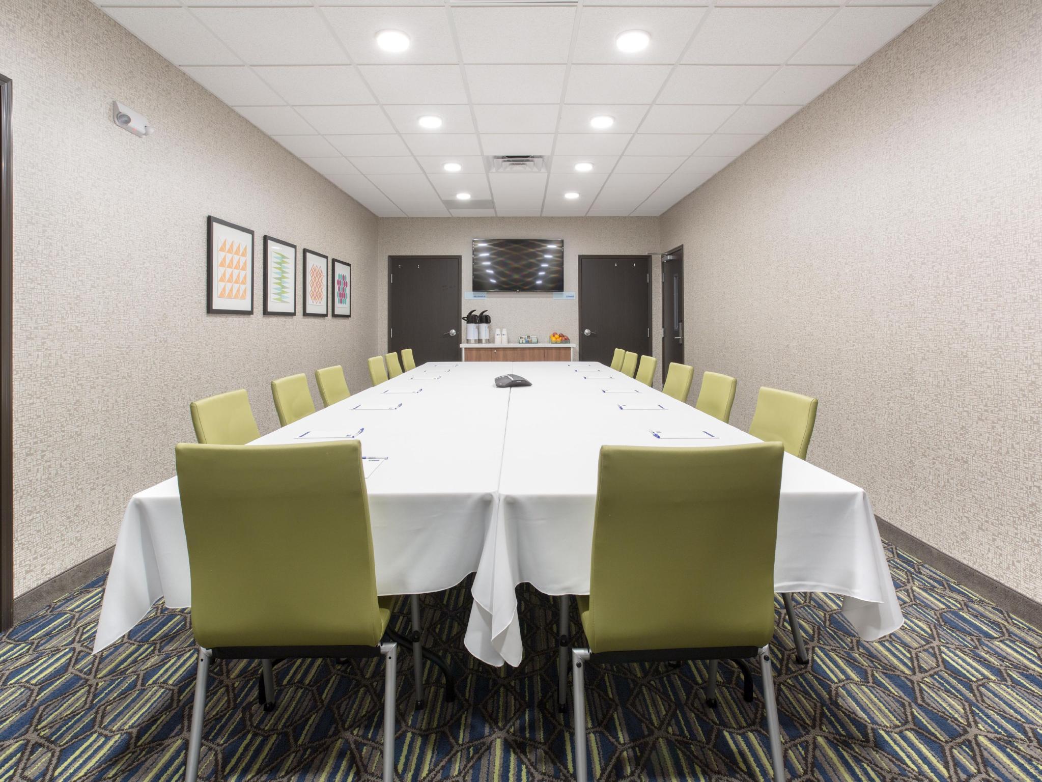Holiday Inn Express & Suites Lincoln I - 80 By Ihg Zewnętrze zdjęcie