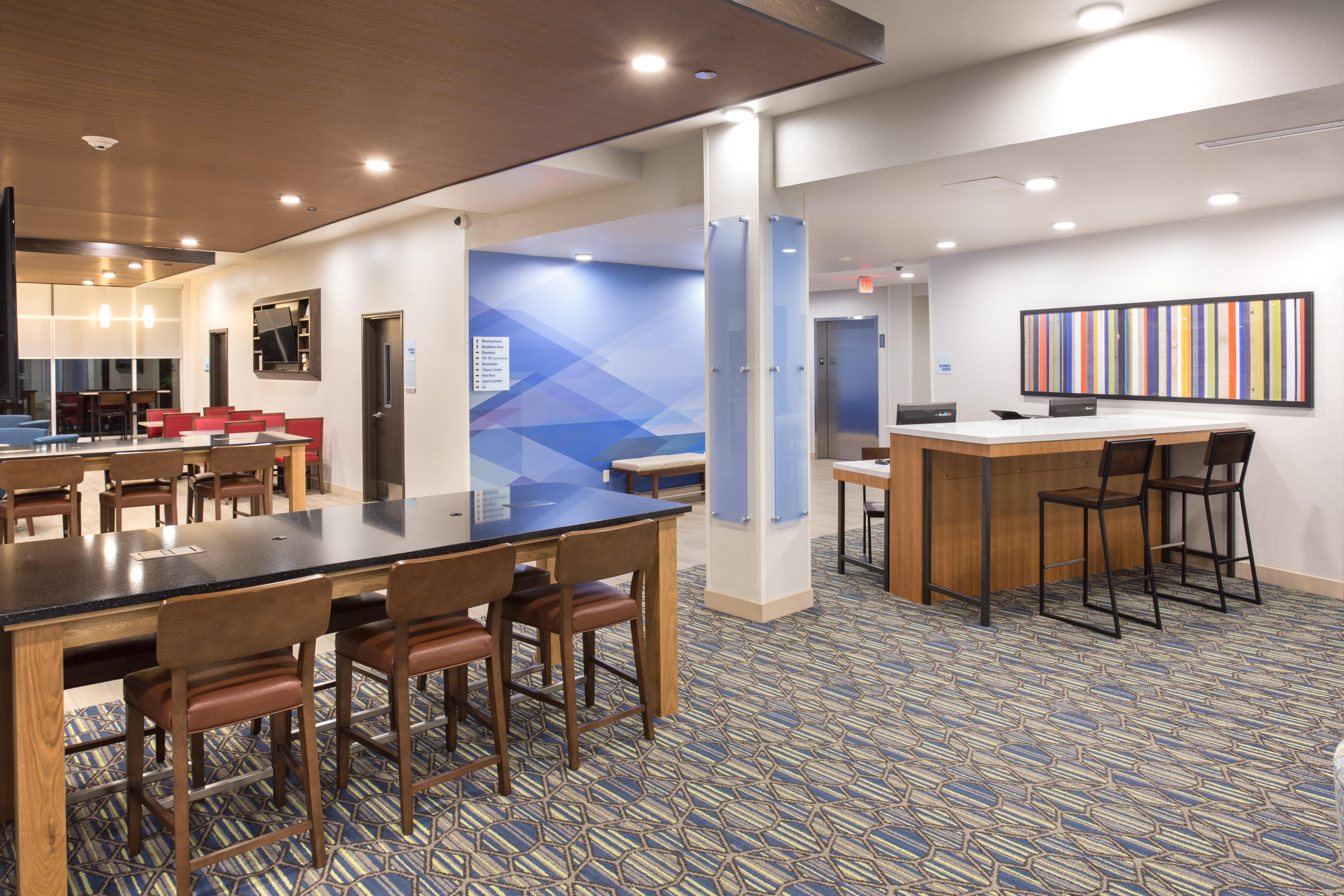 Holiday Inn Express & Suites Lincoln I - 80 By Ihg Zewnętrze zdjęcie