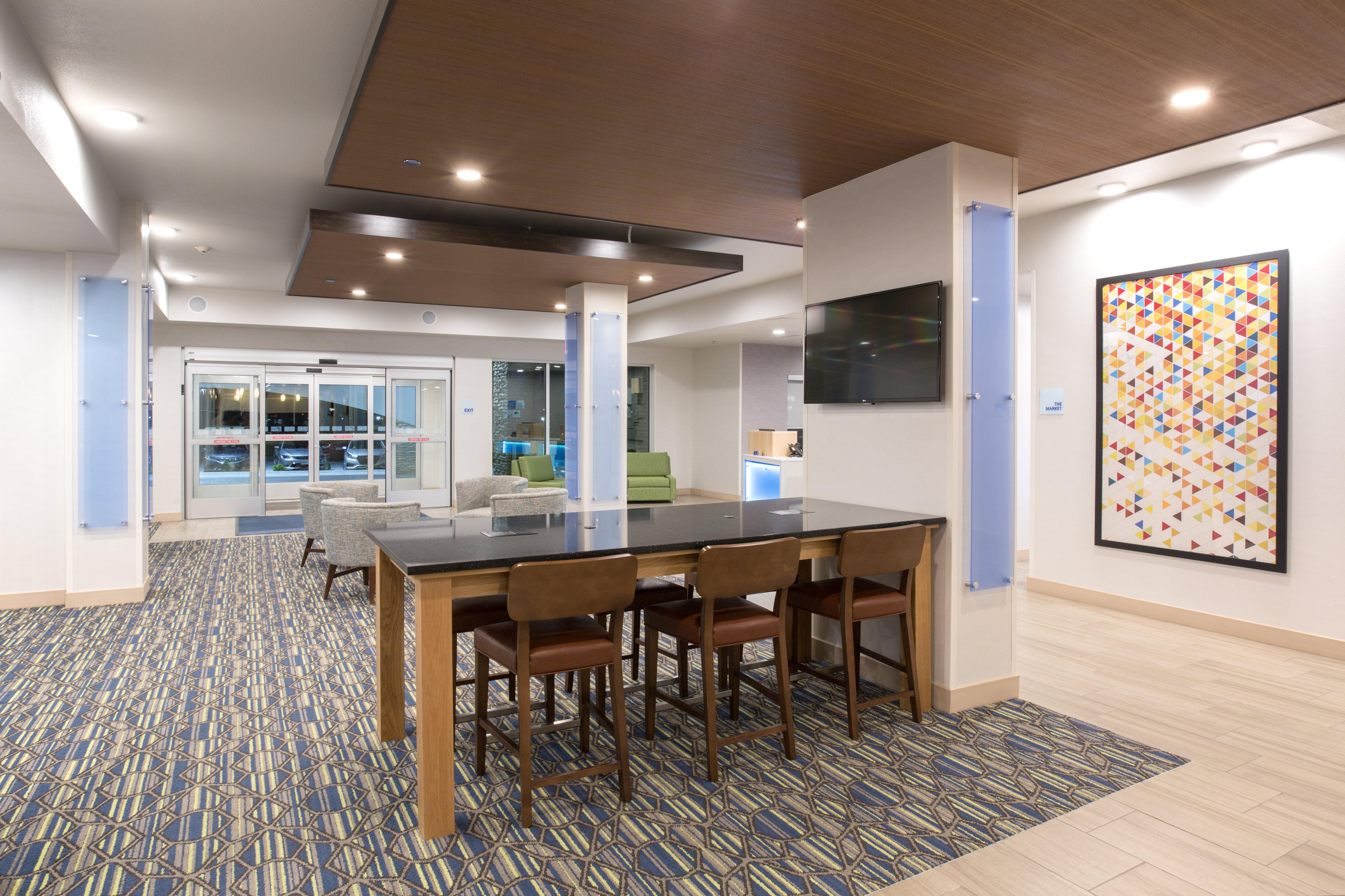 Holiday Inn Express & Suites Lincoln I - 80 By Ihg Zewnętrze zdjęcie
